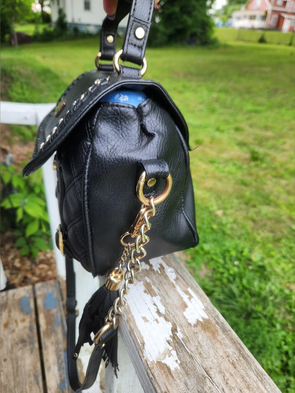 BCBG Paris Vintage Quilted Leather Crossbody with Tassel and Chain Trim EUC - Picture 5 of 12